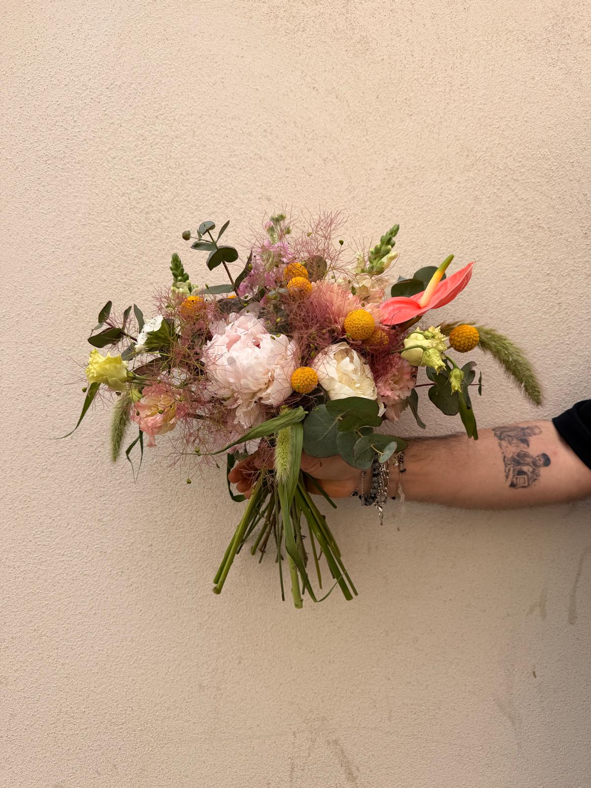 Bouquet fleurs de saison  - Taille M