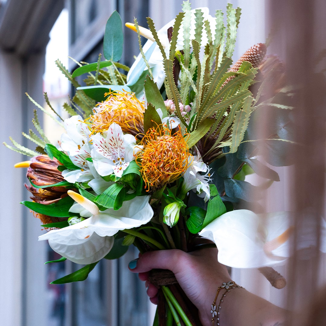 Bouquet de mariée de fleurs de saison, Henry le fleuriste